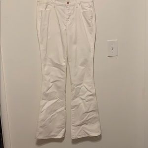 Old Navy White mid rise jeans
